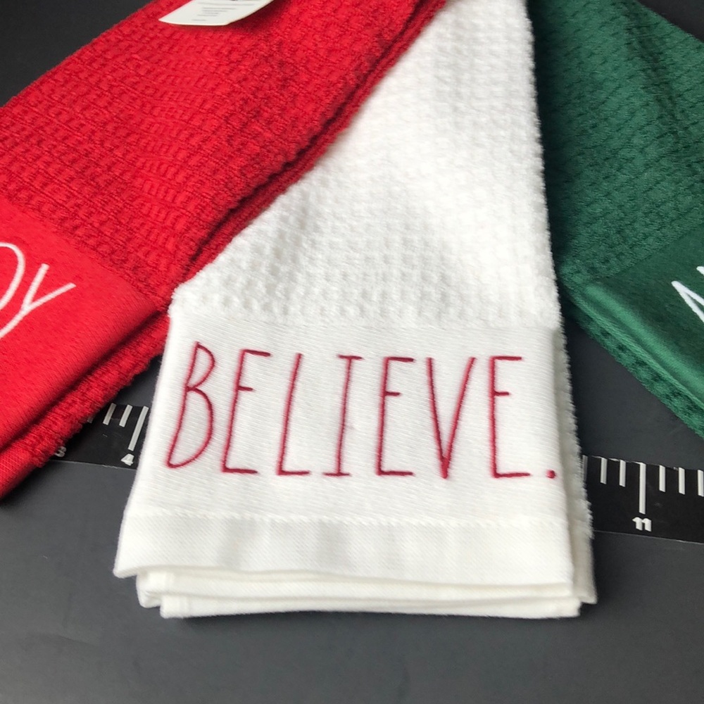 NEW Rae Dunn Christmas kitchen towels Set of 3 - Picture 5 of 10